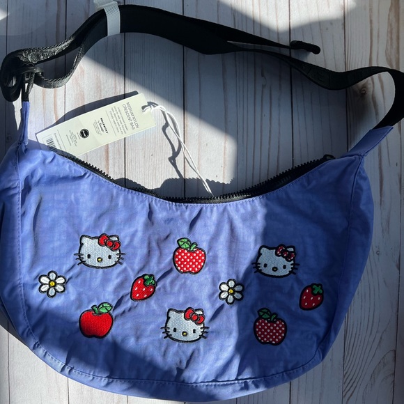 BAGGU Handbags - Hello BAGGU X Hello Kitty Medium Nylon Crescent Bag